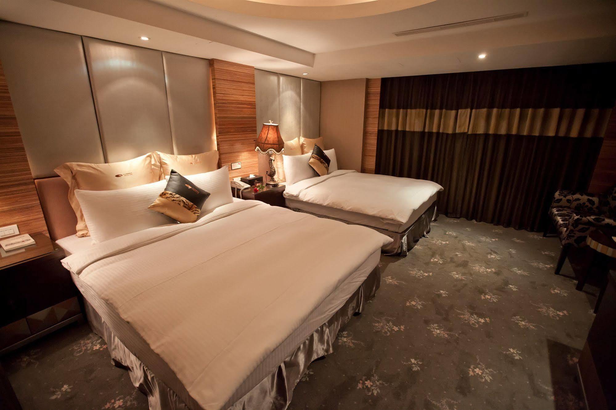 Taipei Lotty Hotel Bagian luar foto
