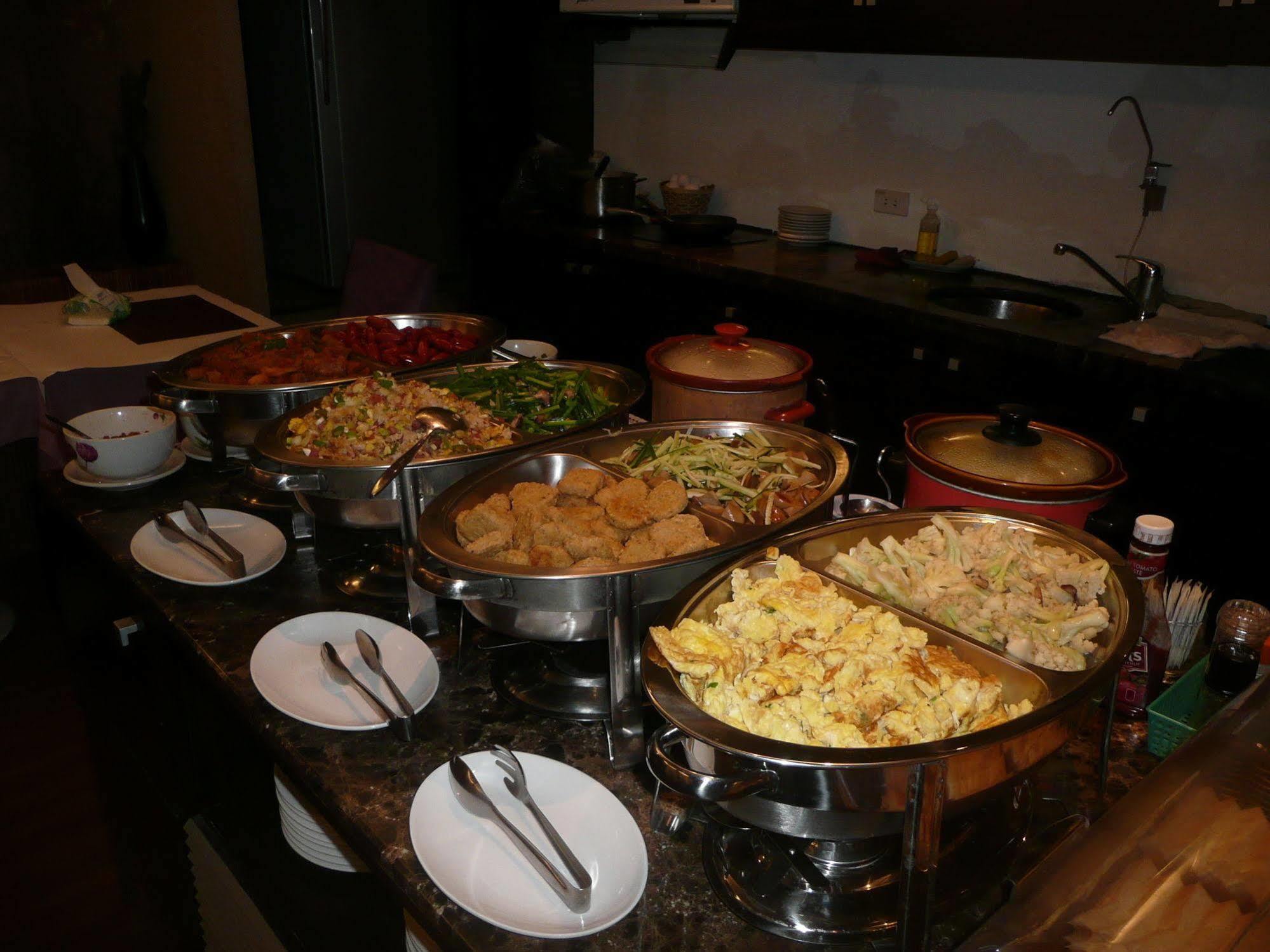 Taipei Lotty Hotel Bagian luar foto
