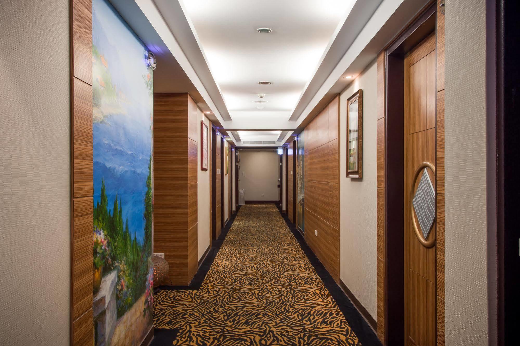 Taipei Lotty Hotel Bagian luar foto