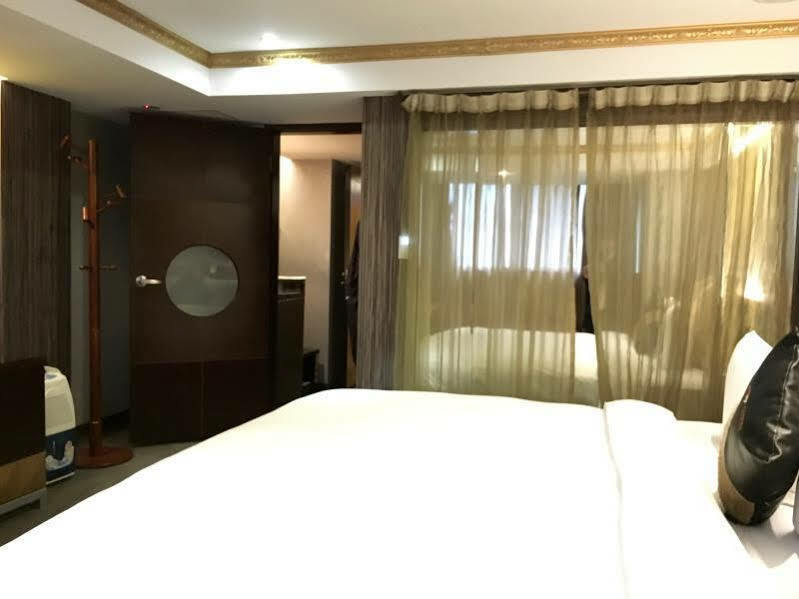 Taipei Lotty Hotel Bagian luar foto